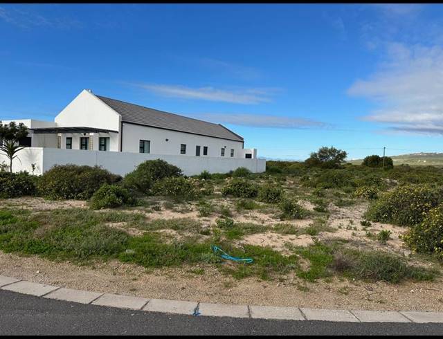 LAND FOR SALE IN BRITANNIA BAY